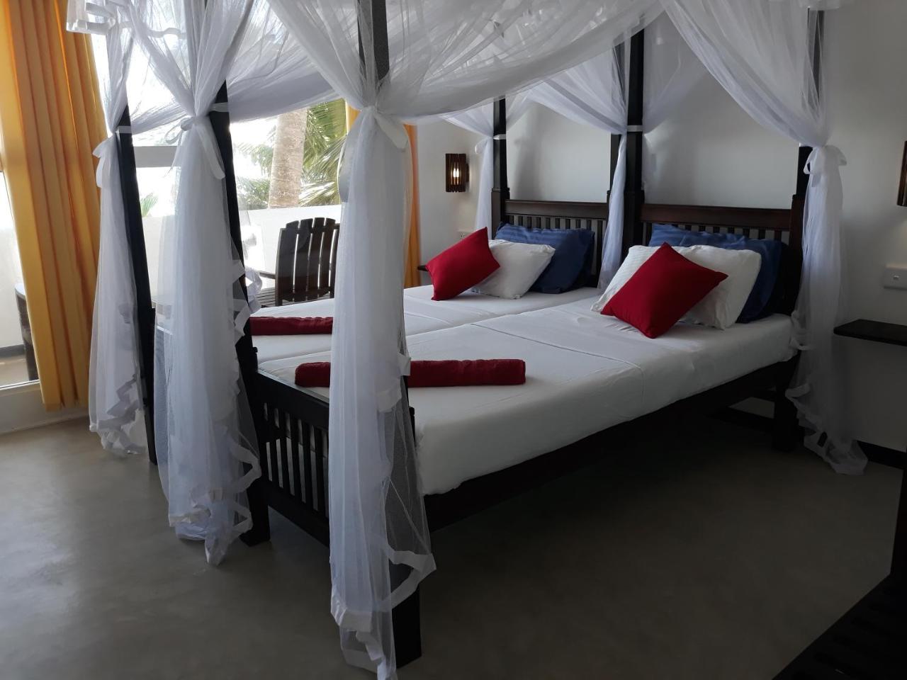 Copacabana Guest house Hikkaduwa